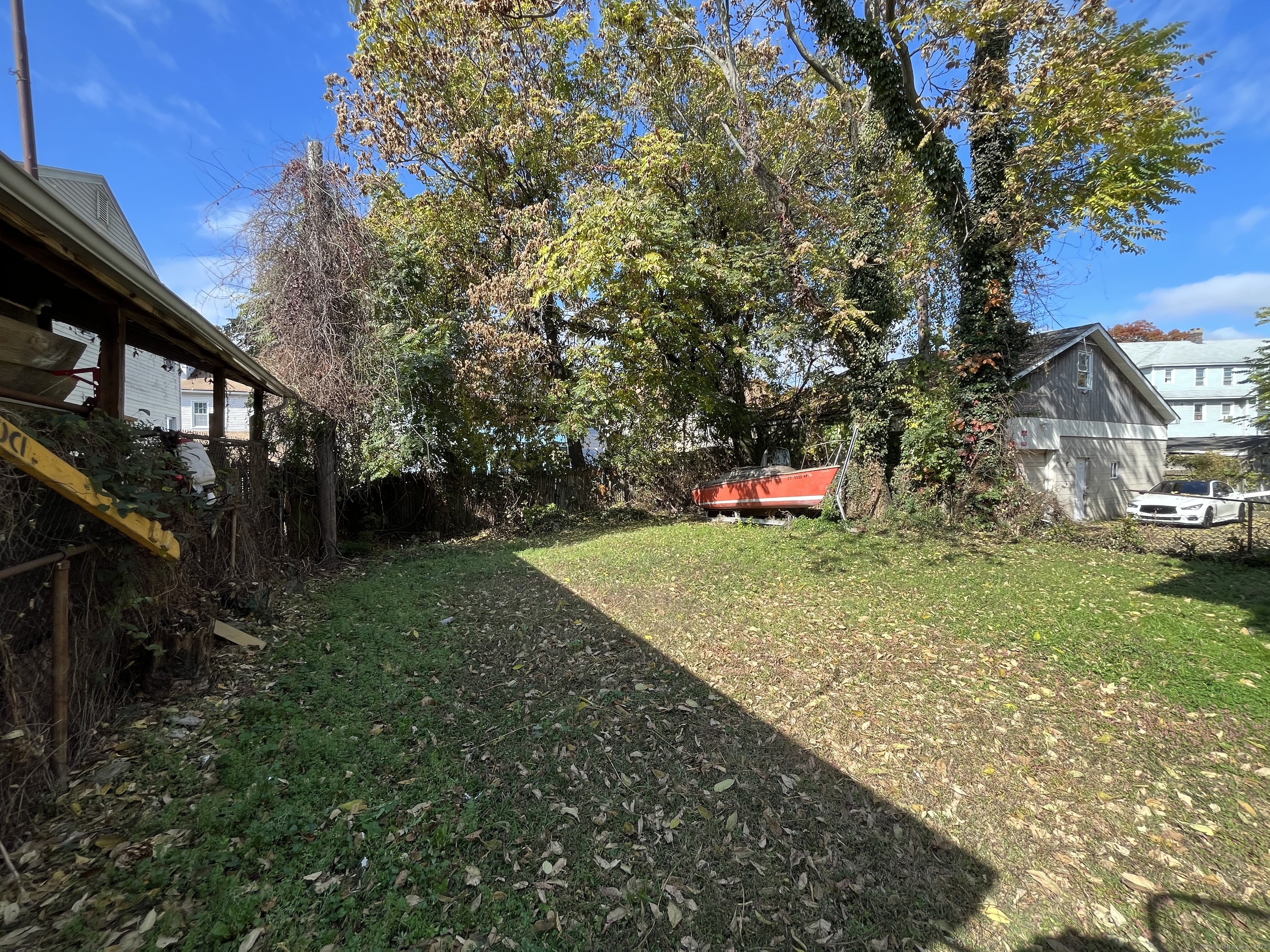 253 Linen Avenue