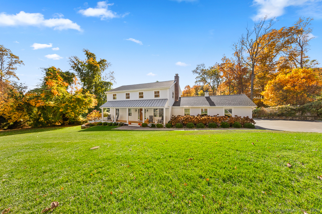 6 Hilly Field Lane