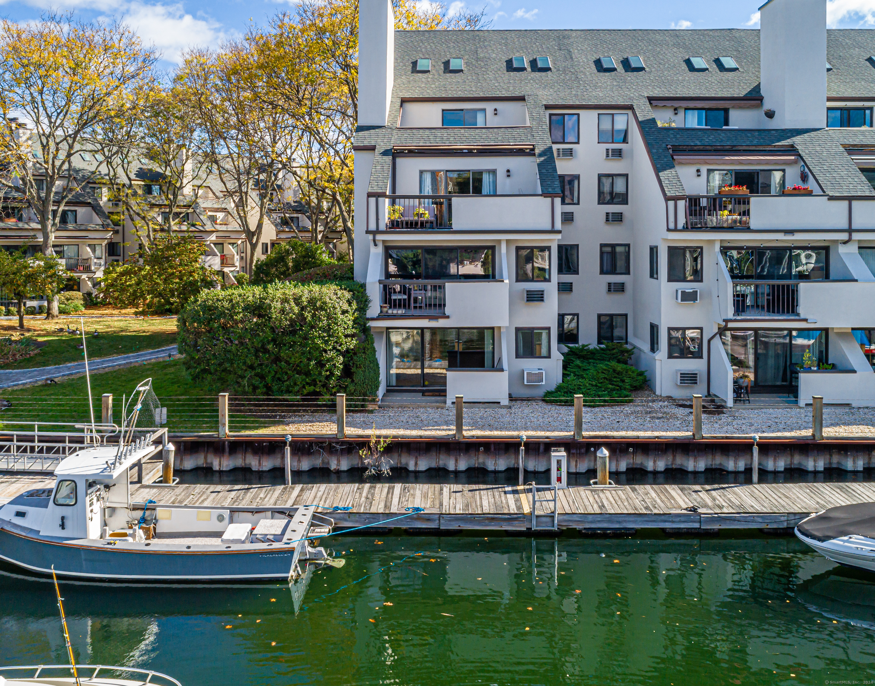 105 Harbor Drive APT 140