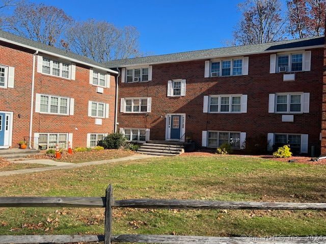 39 Briarwood Lane APT B