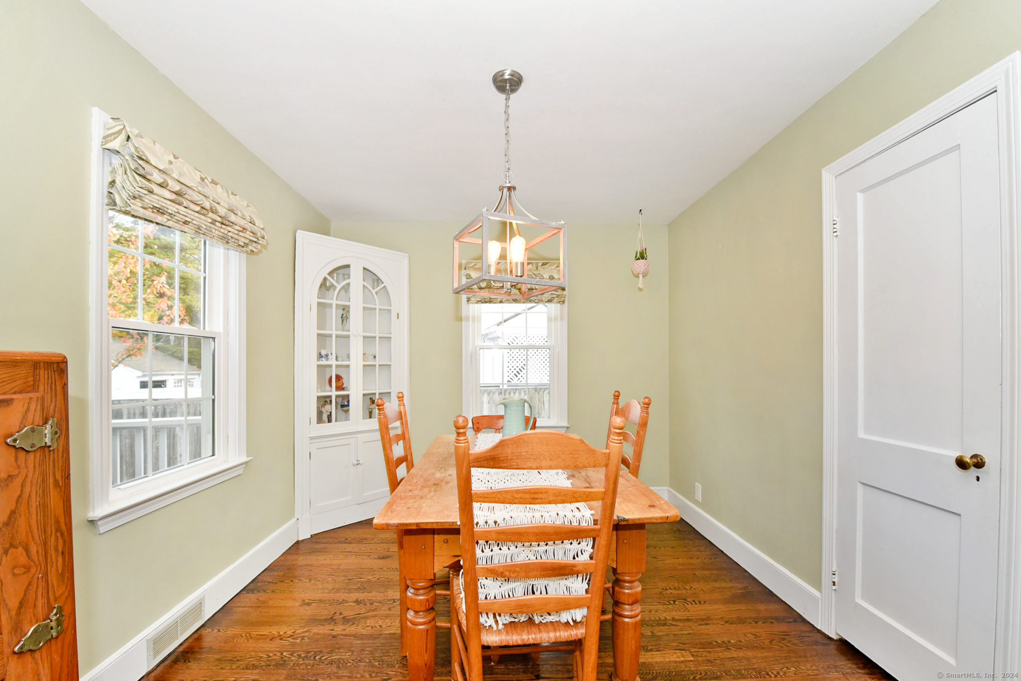 834 Holland Hill Road