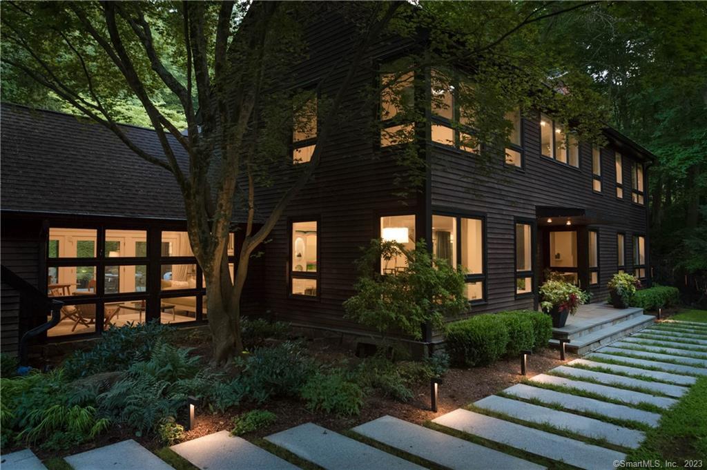 17 Greenbrier Road