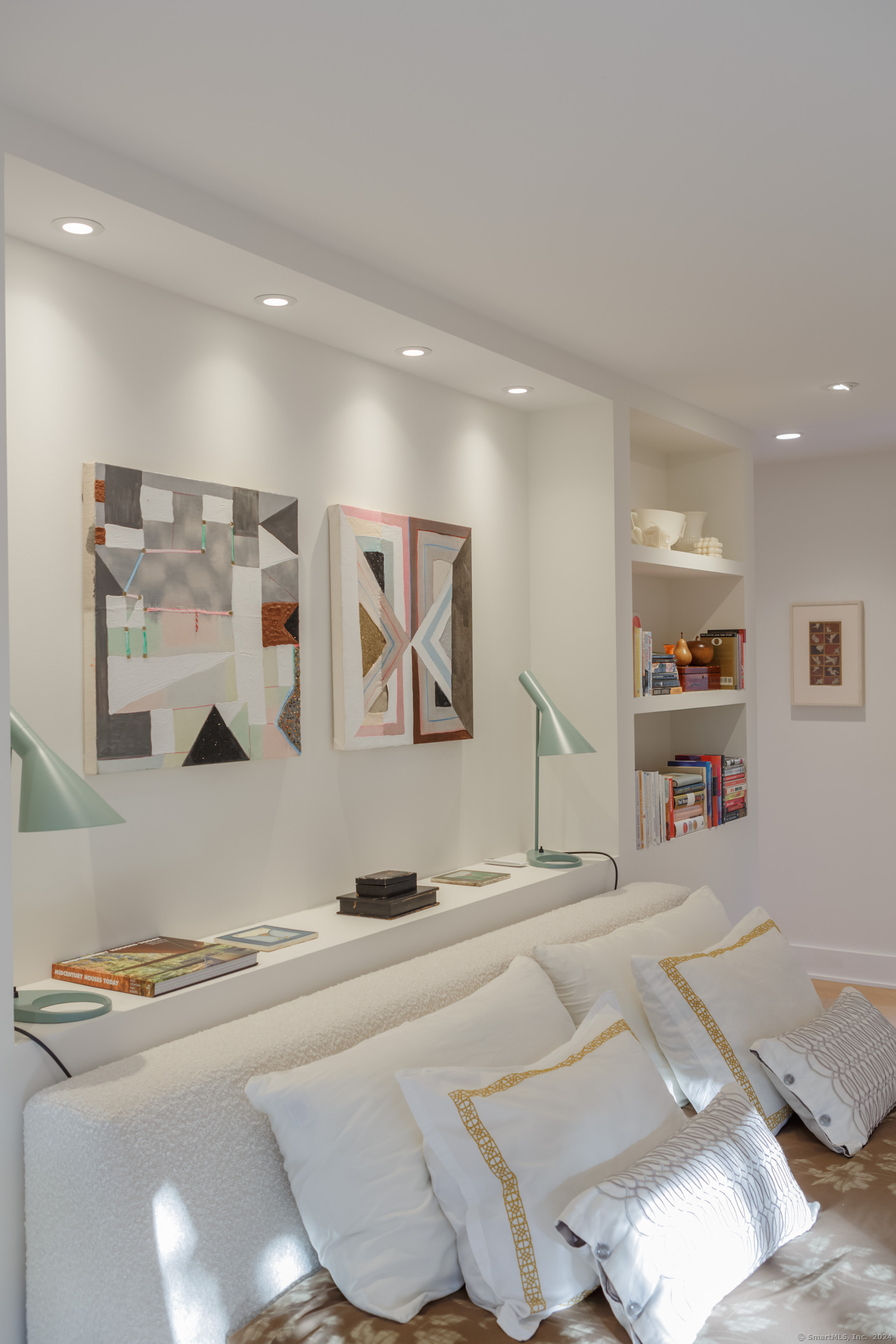17 Greenbrier Road
