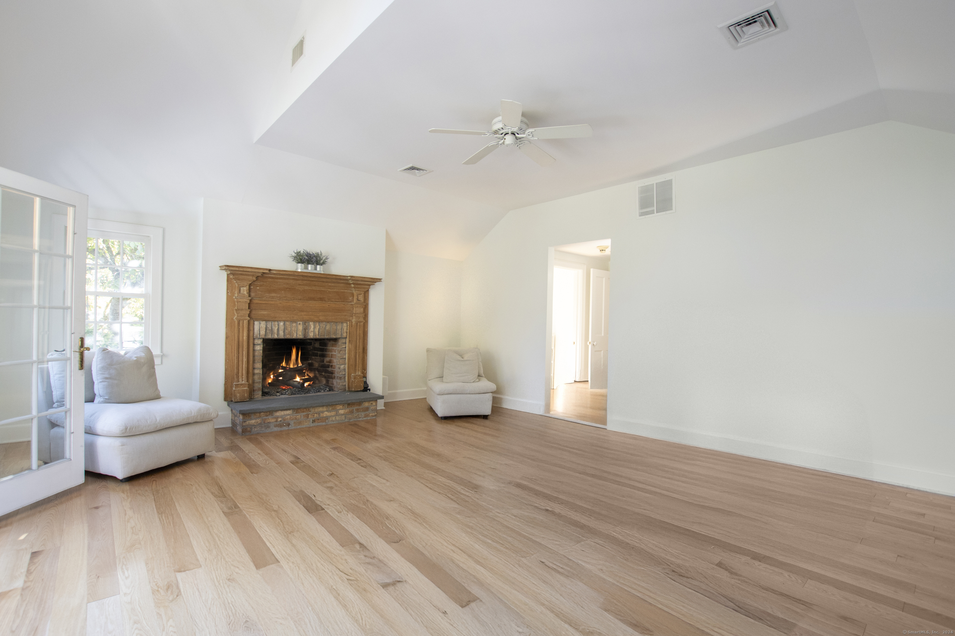 443 Riverside Avenue