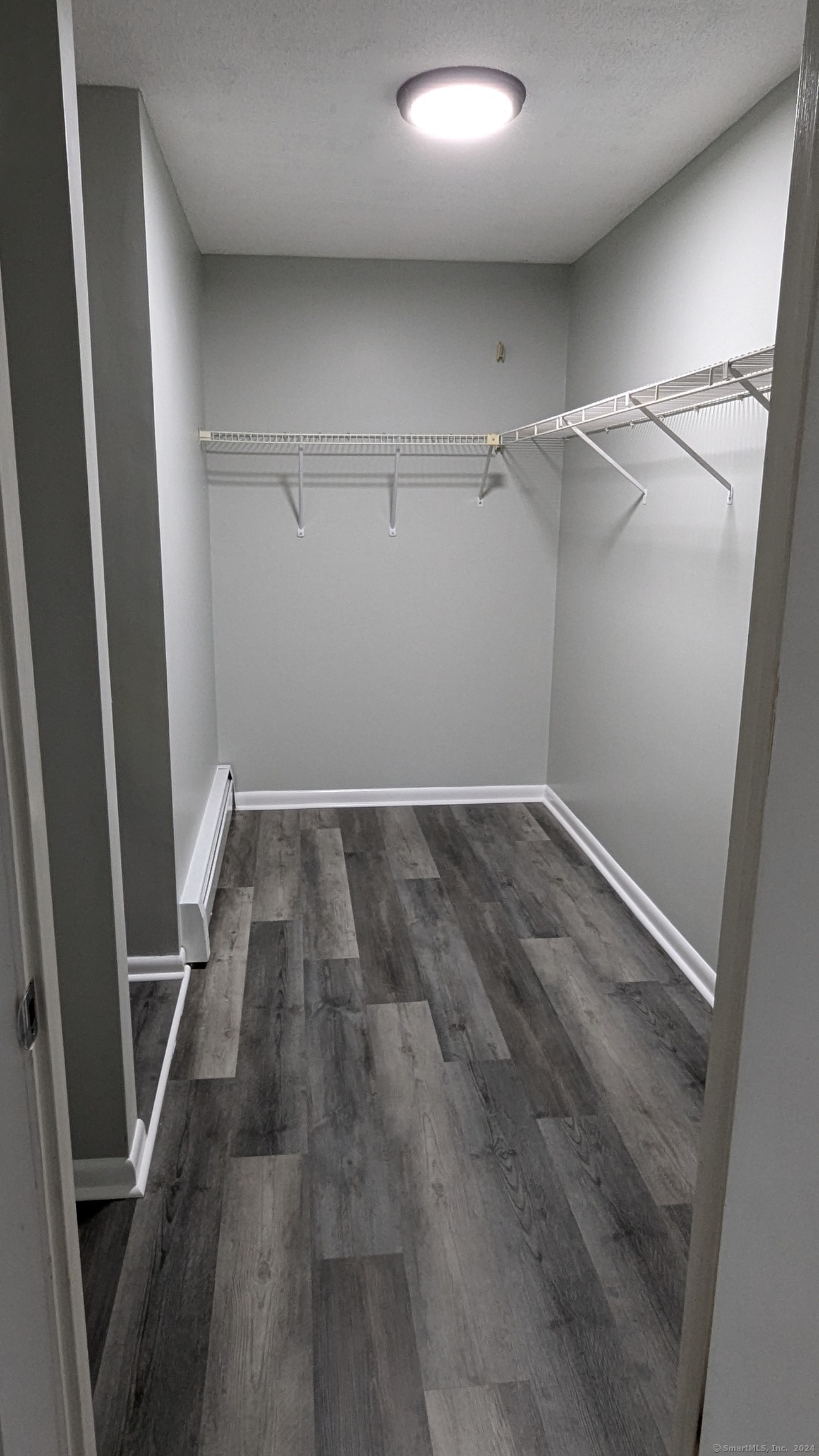 226 Laurel Street APT 16