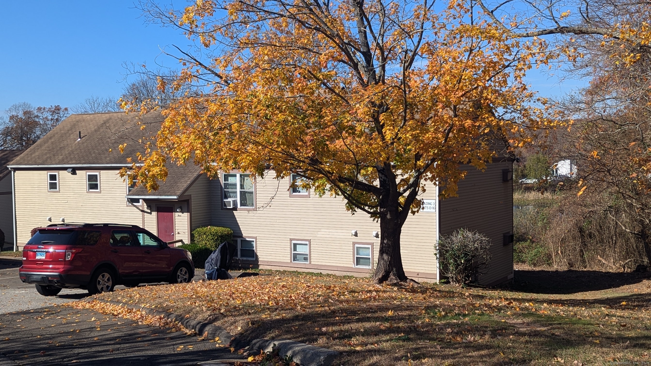 226 Laurel Street APT 16