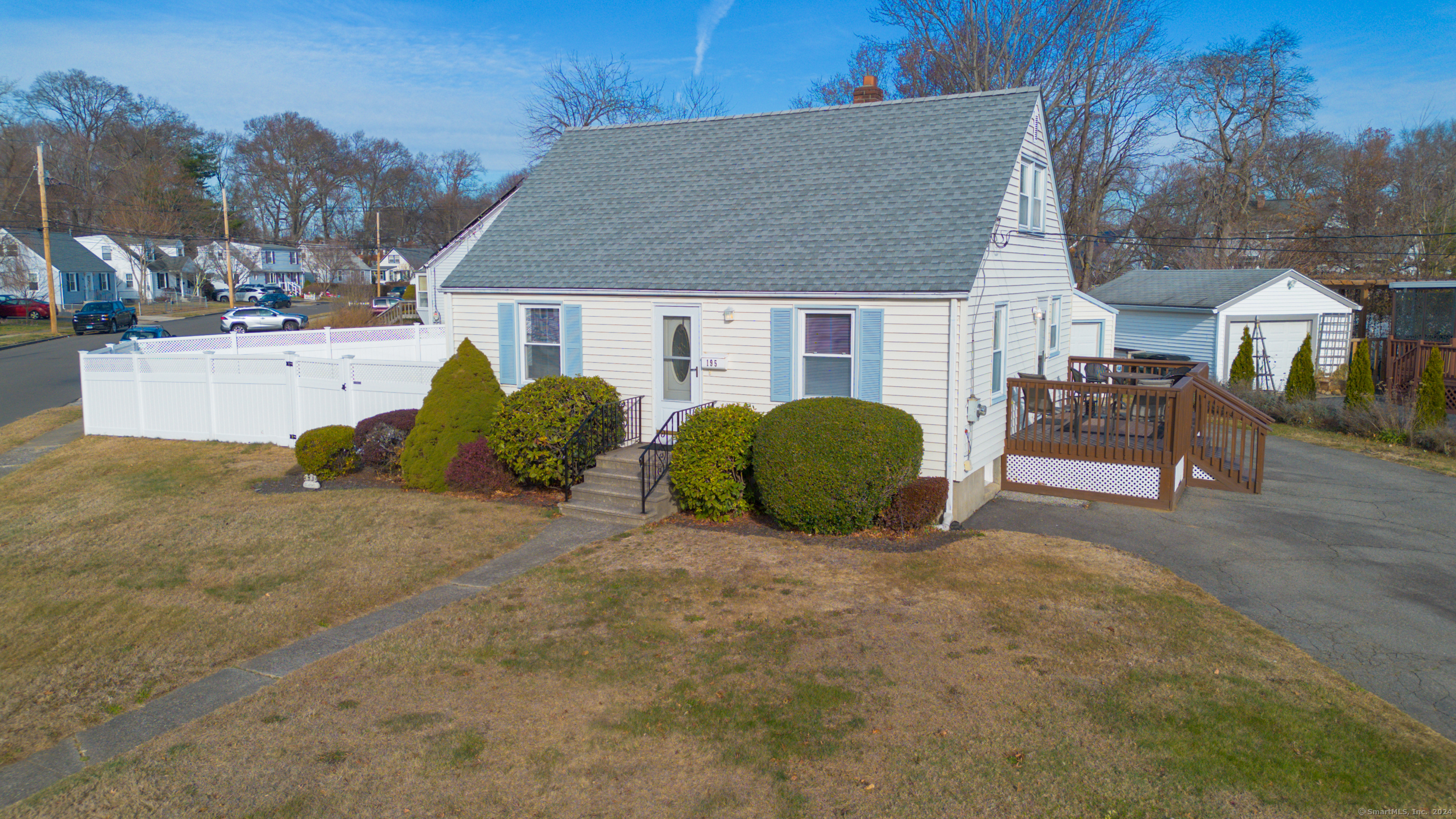 195 Meadowside Road