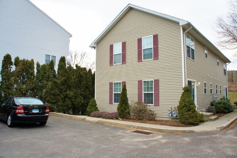 61 Plattsville Avenue B1