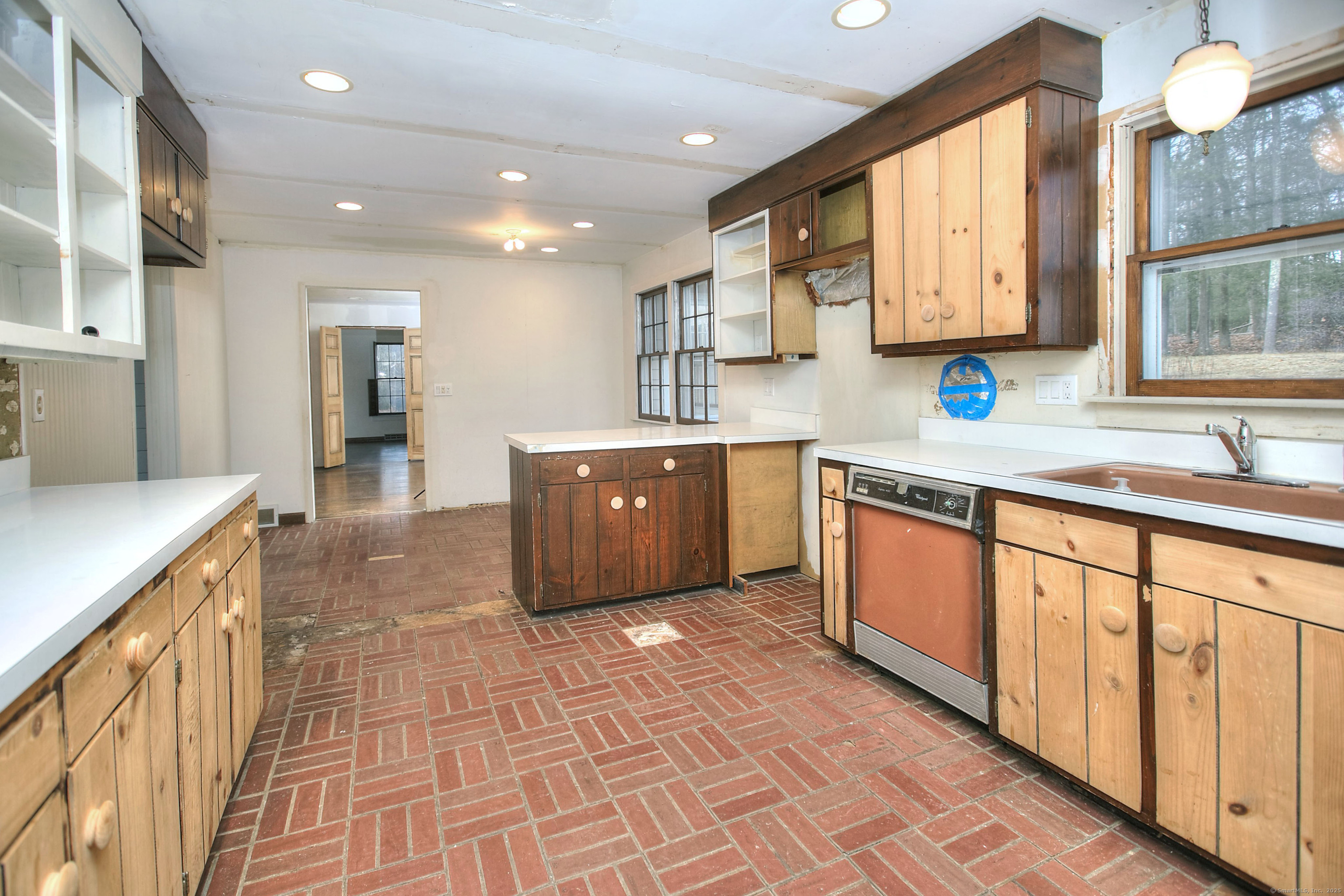 7 Shaw Drive