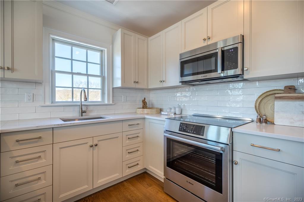 201 Main Street 303
