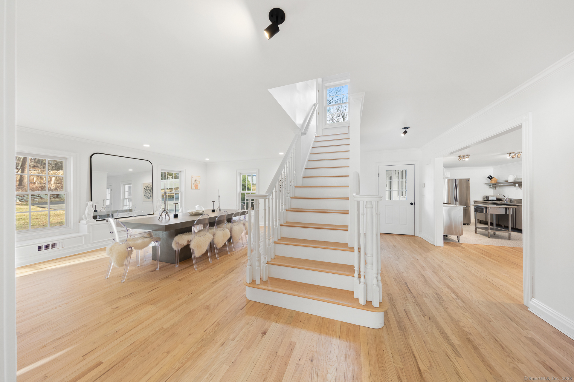 16 Fanton Hill Road