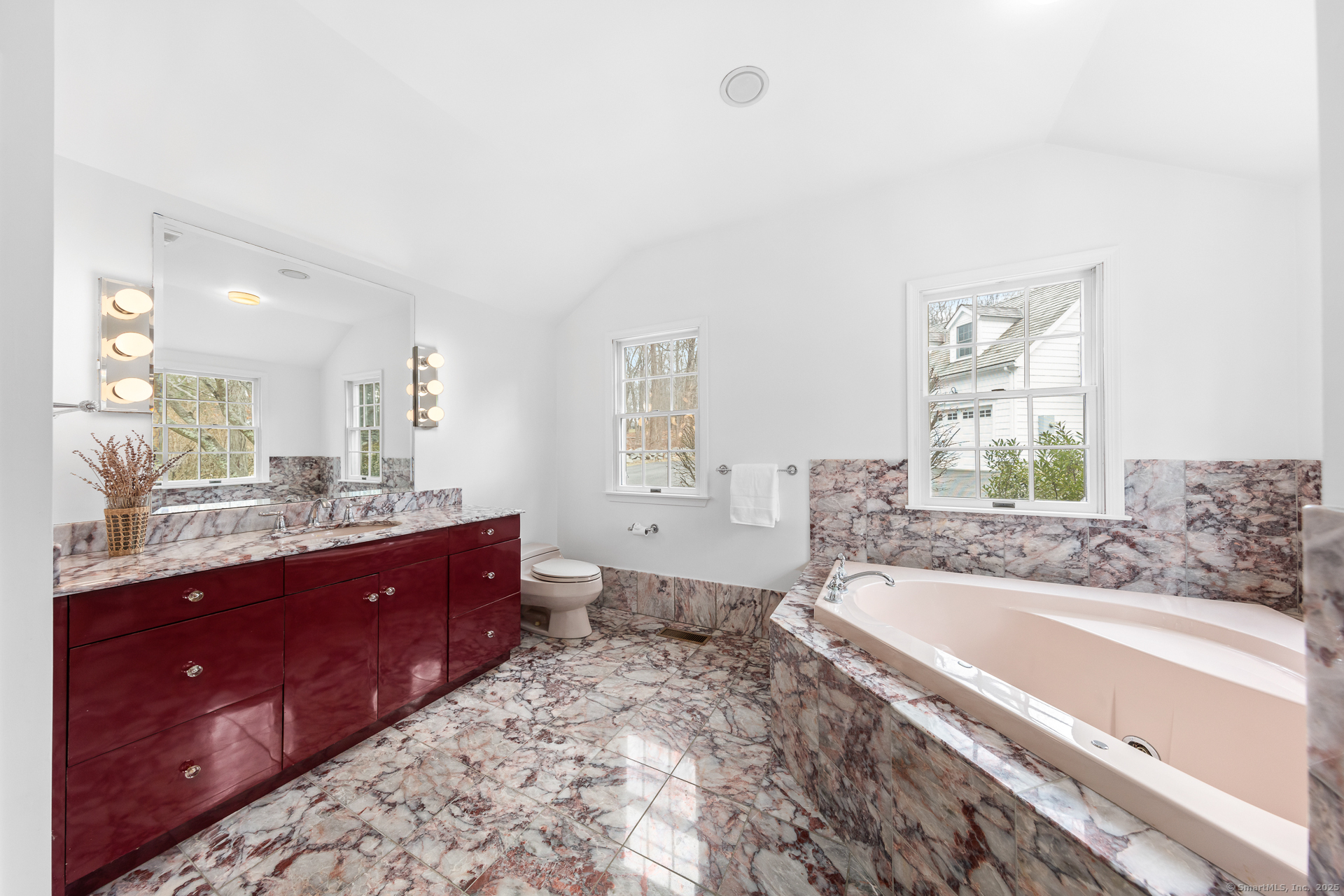 16 Fanton Hill Road