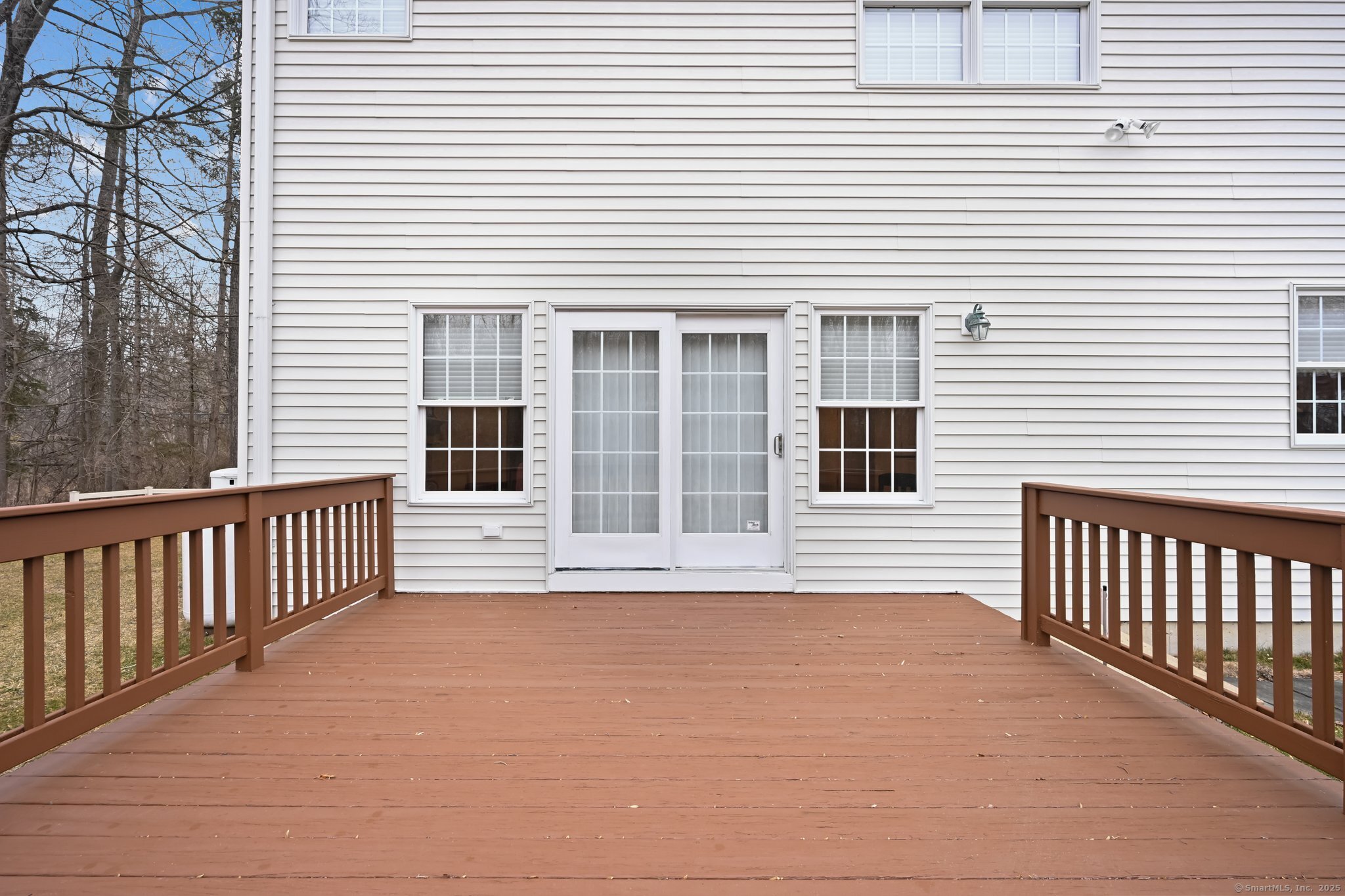 4 Middle River Road