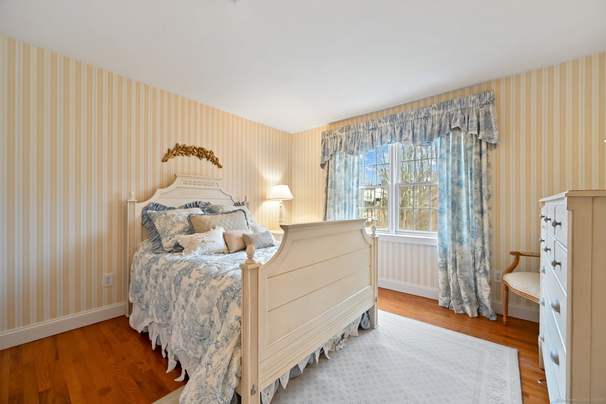 4 Middle River Road