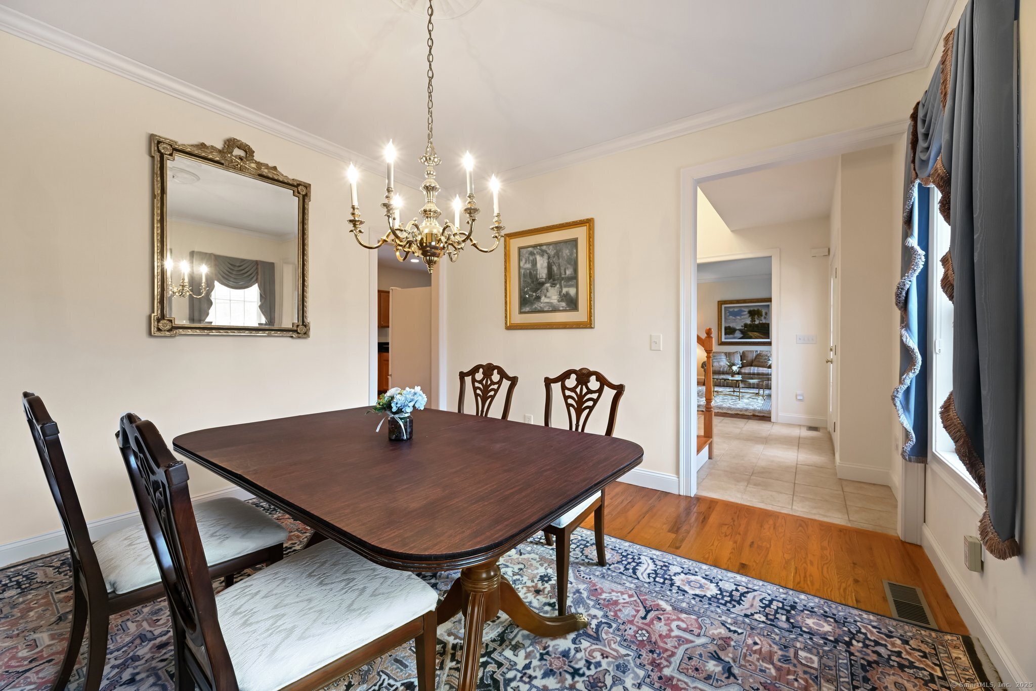 4 Middle River Road