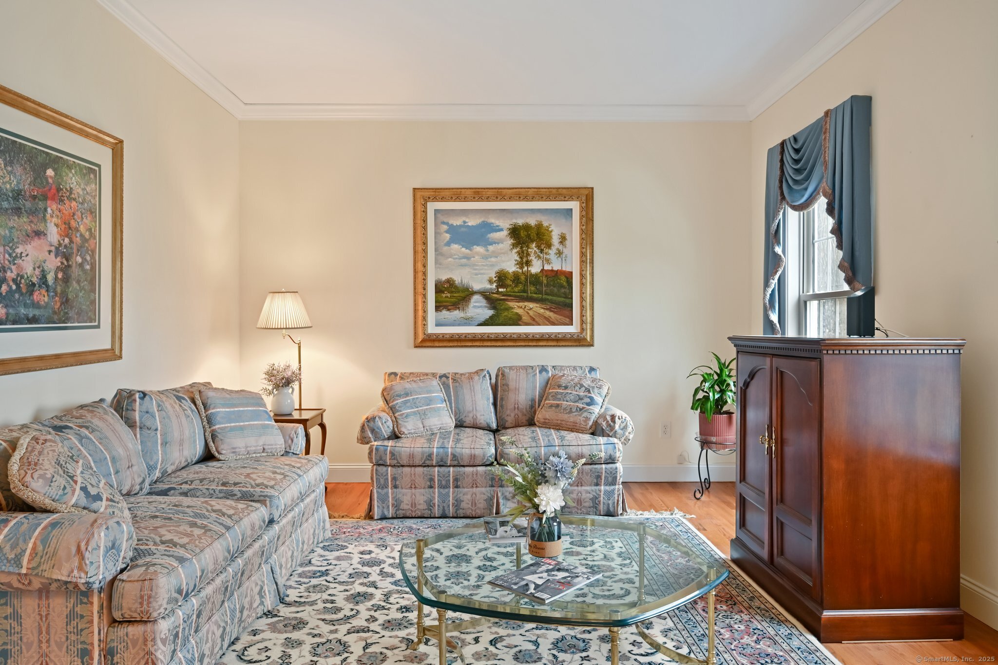 4 Middle River Road