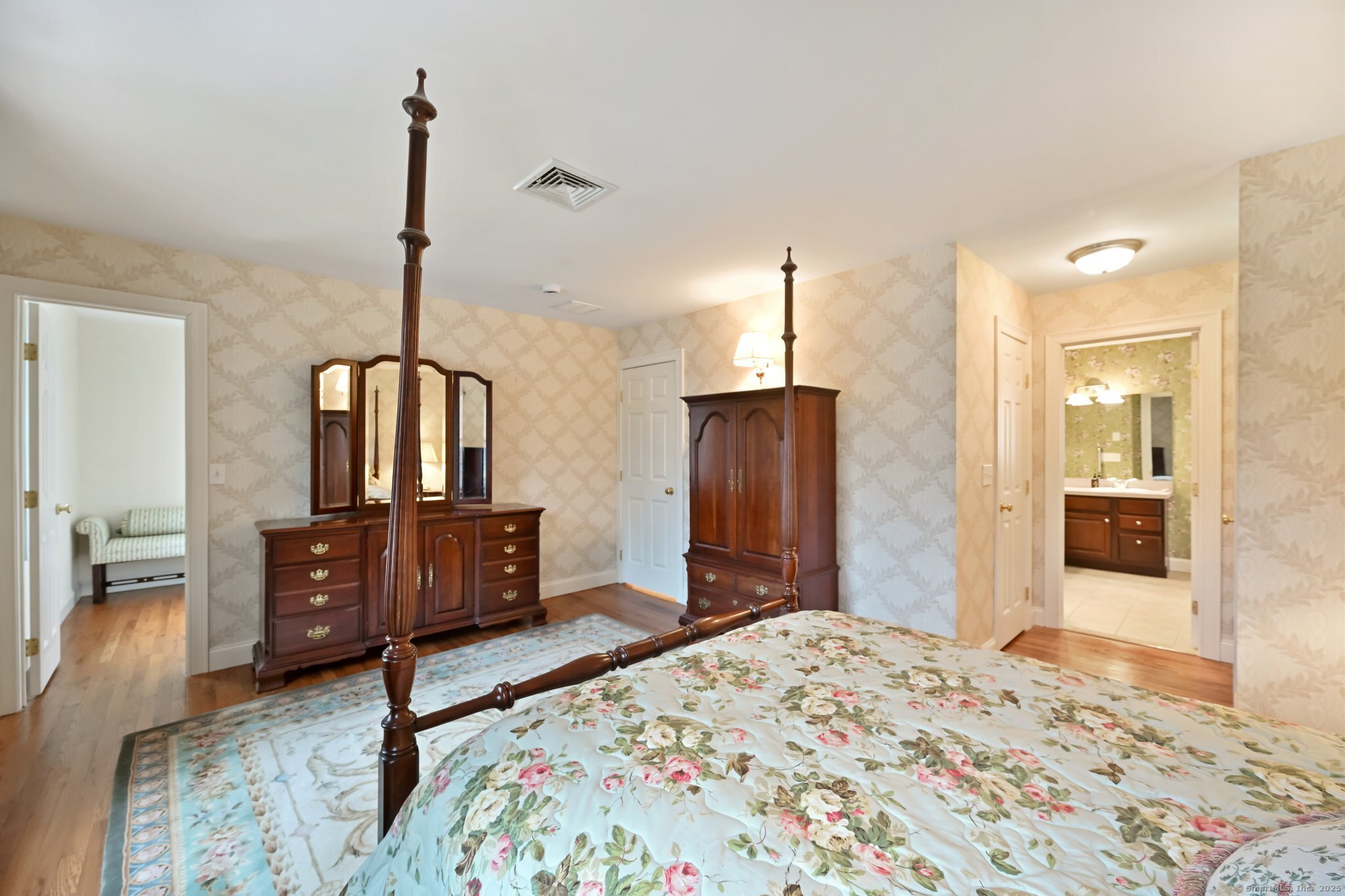 4 Middle River Road