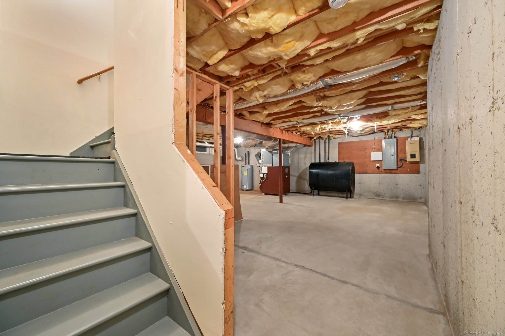 4 Middle River Road