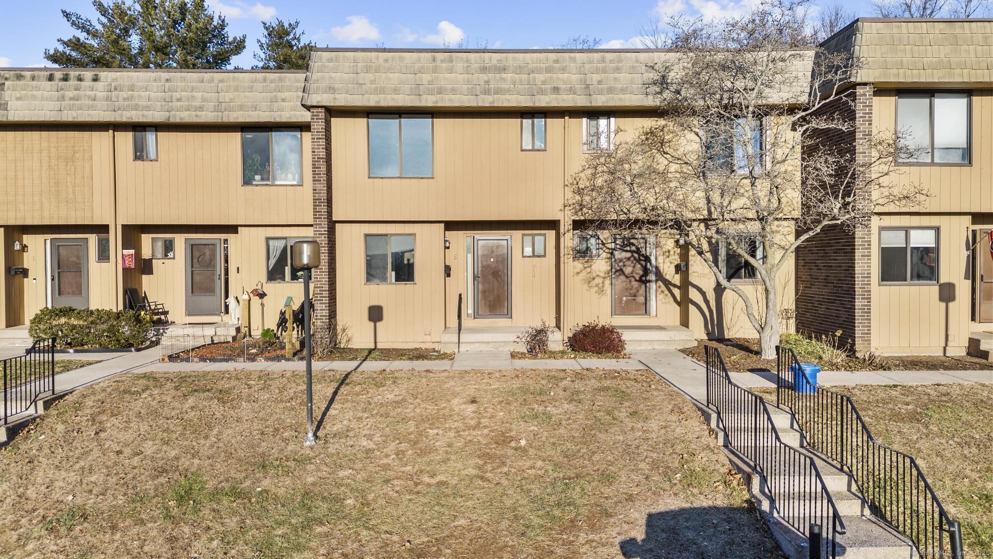 5 Magnolia Hill Court 5