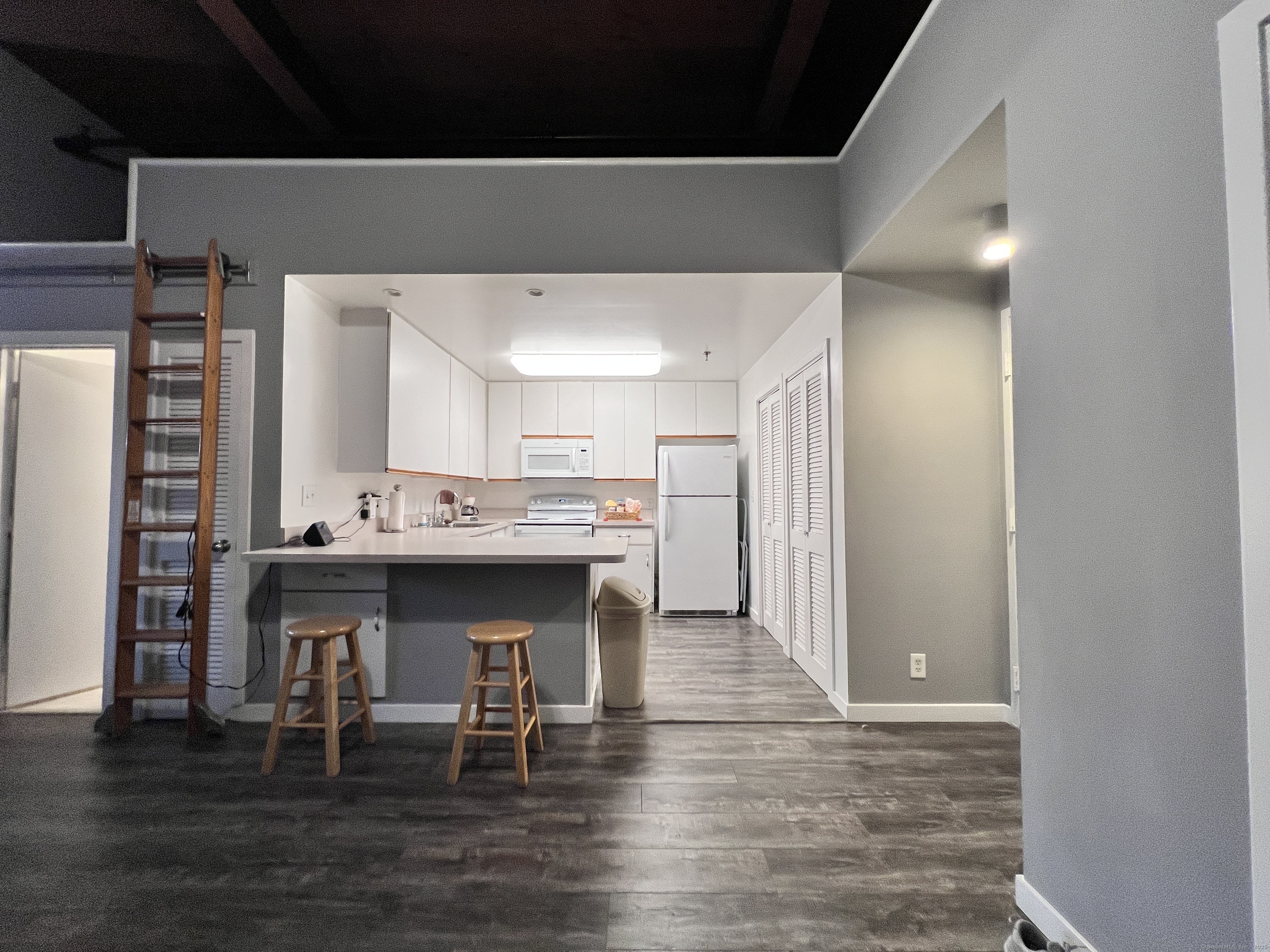 149 Water Street APT 5