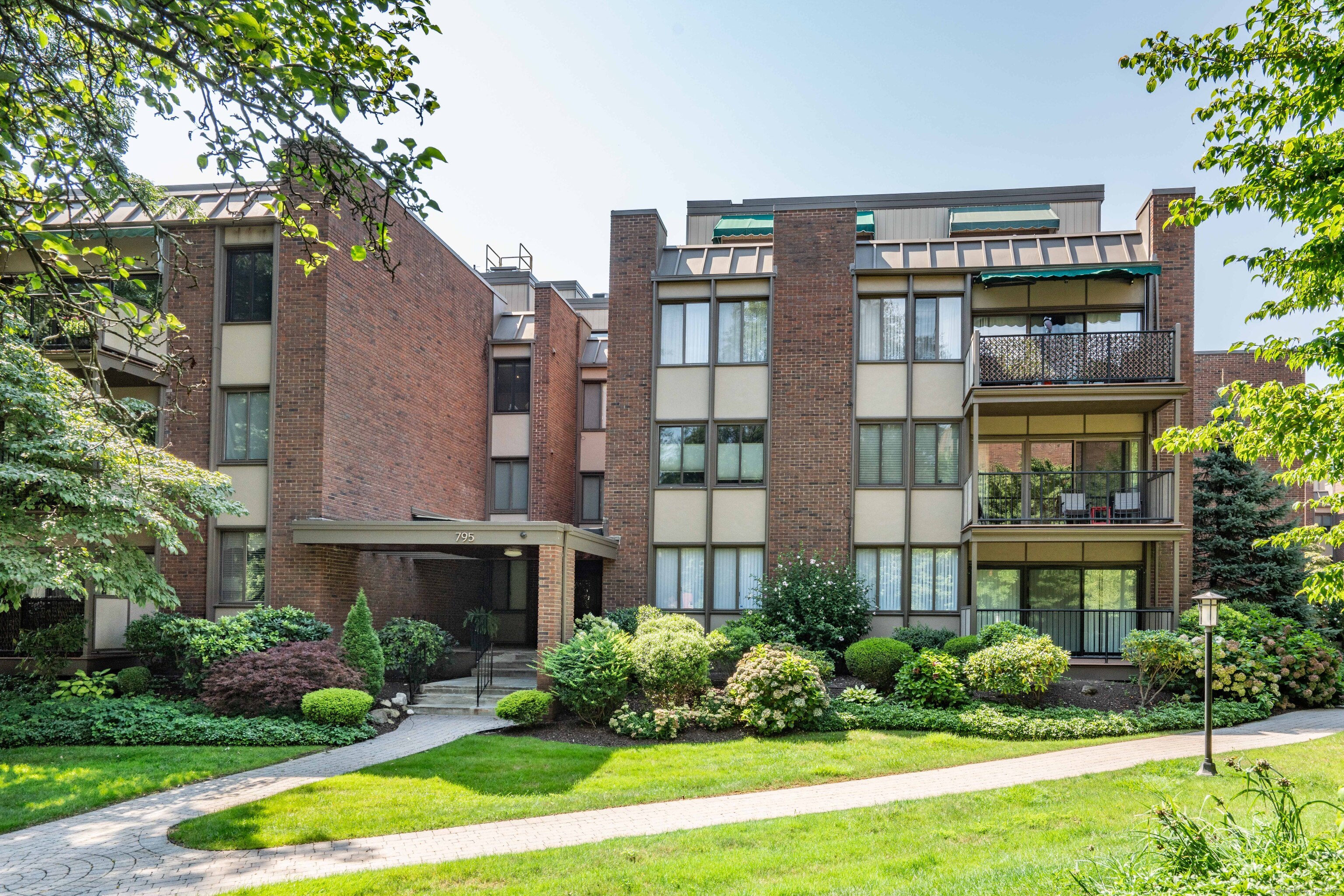 795 Prospect Avenue A2