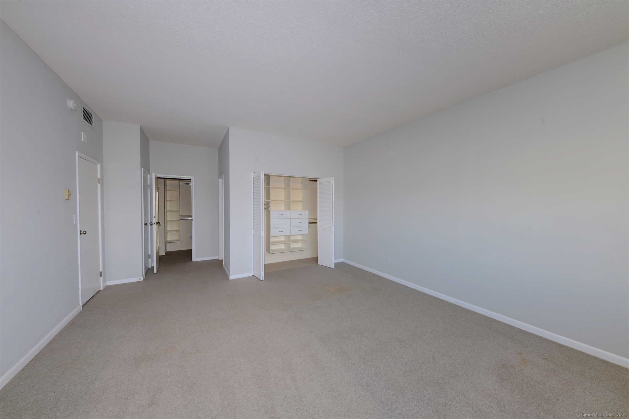 3200 Park Avenue 11B1