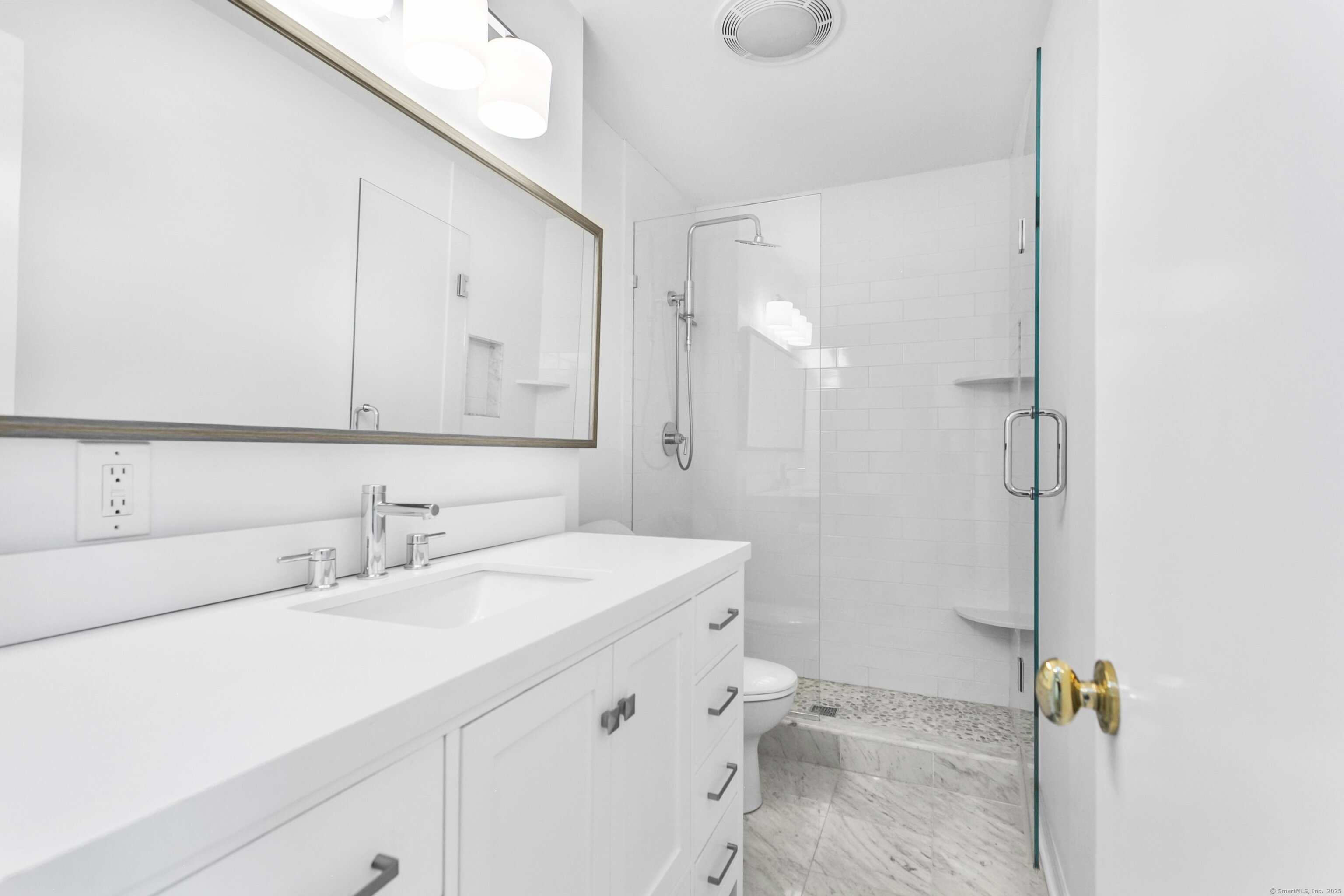 450 Center Street APT 1