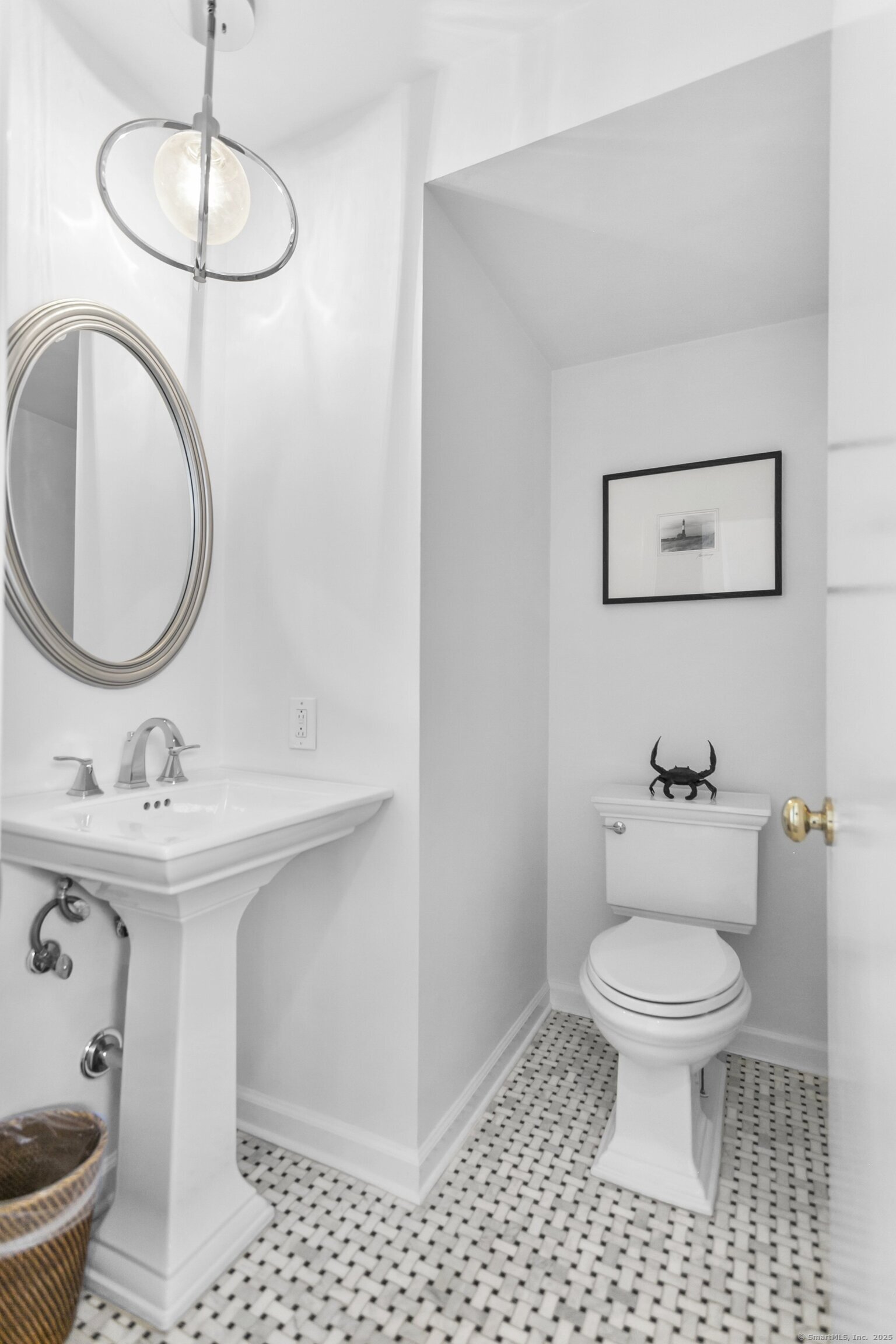 450 Center Street APT 1