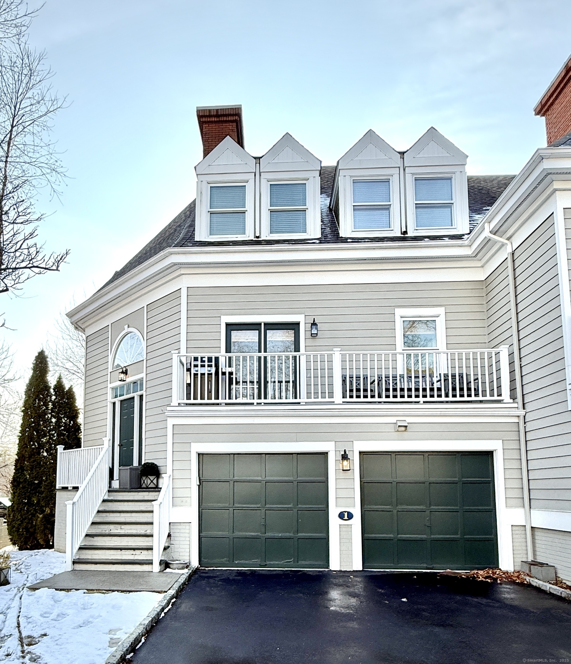 450 Center Street APT 1