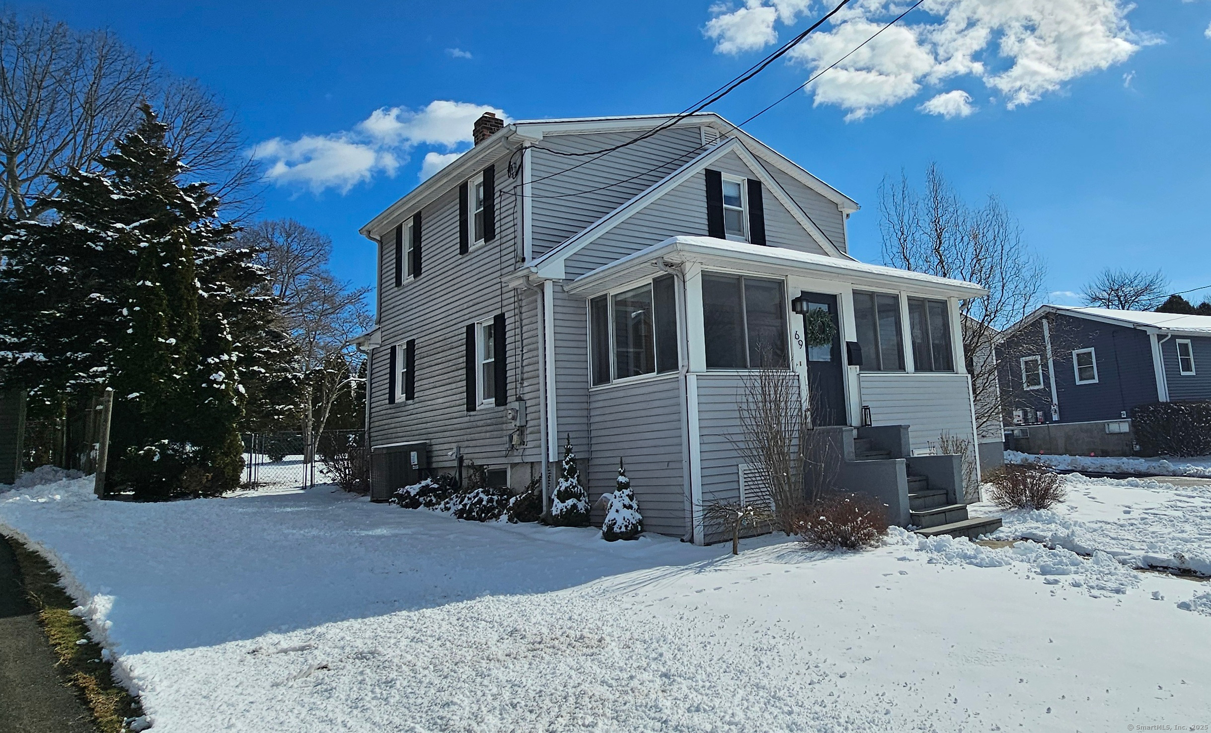 69 Whitney Avenue