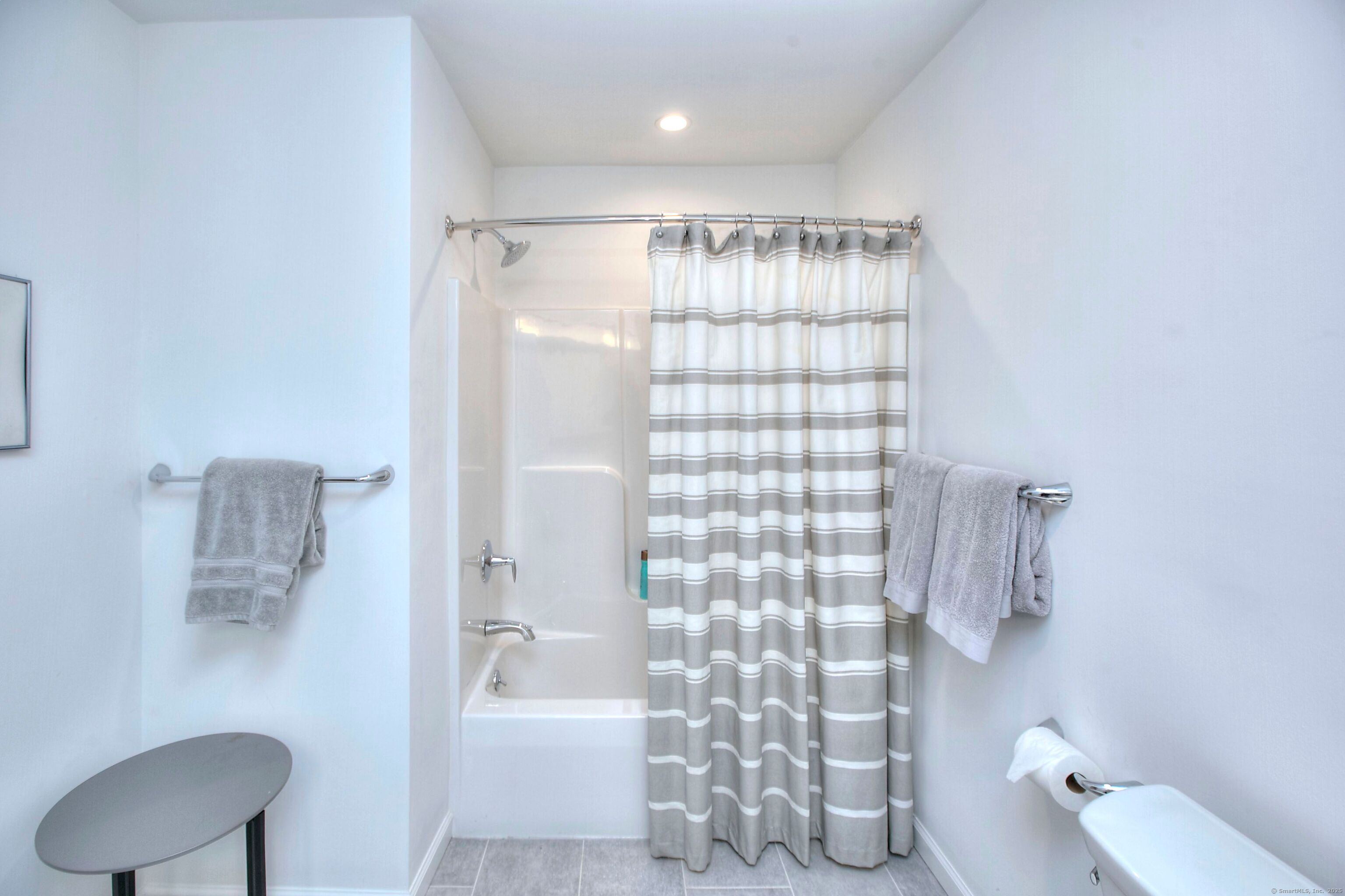 408 Hunter Drive 408