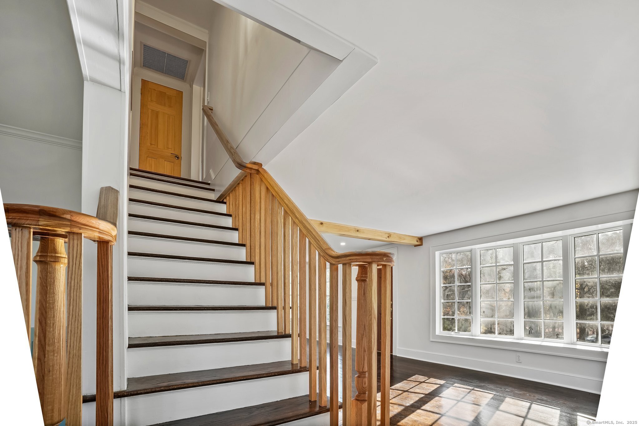 9 Dillon Road