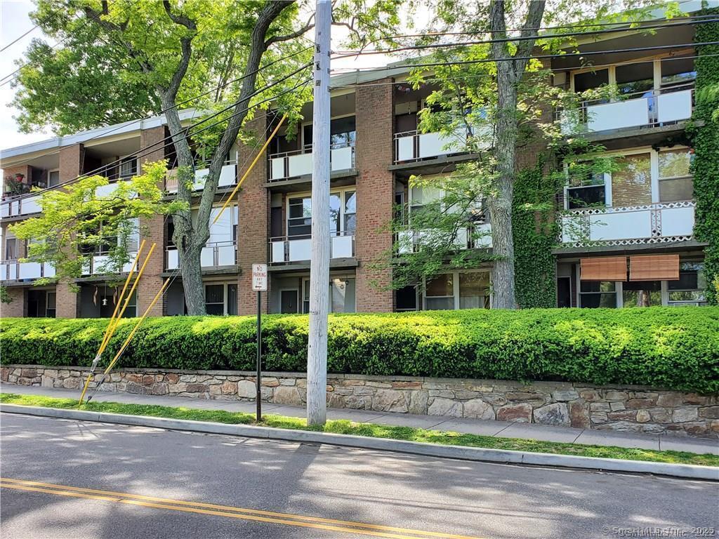 25 Ellsworth Street 24