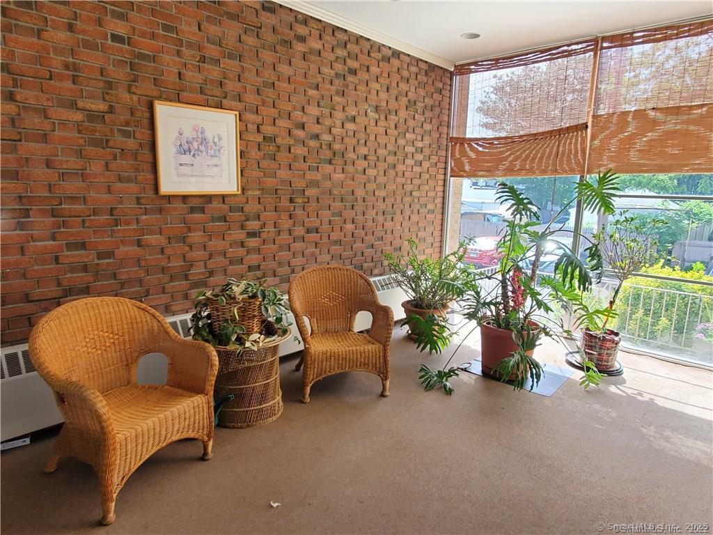25 Ellsworth Street 24