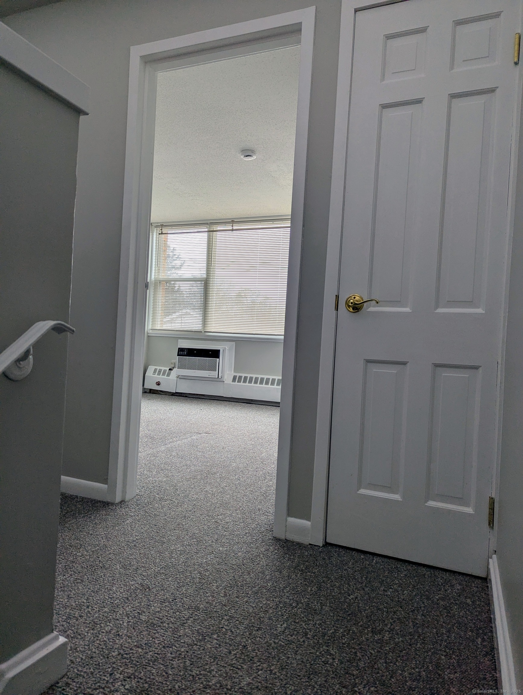 25 Ellsworth Street 24