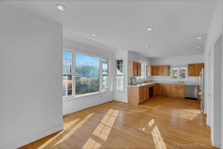 24 Kingsbridge Way 24