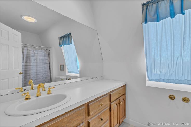 24 Kingsbridge Way 24