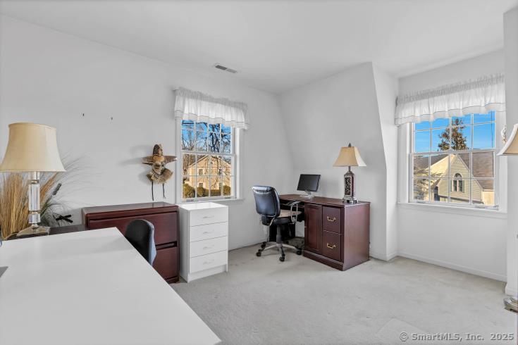 24 Kingsbridge Way 24