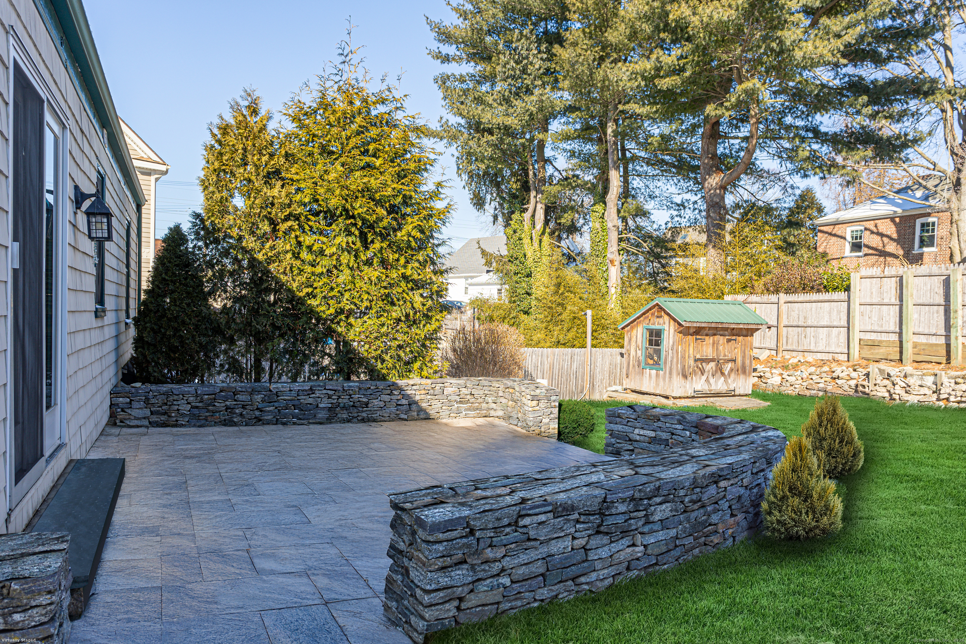 126 Churchill Street