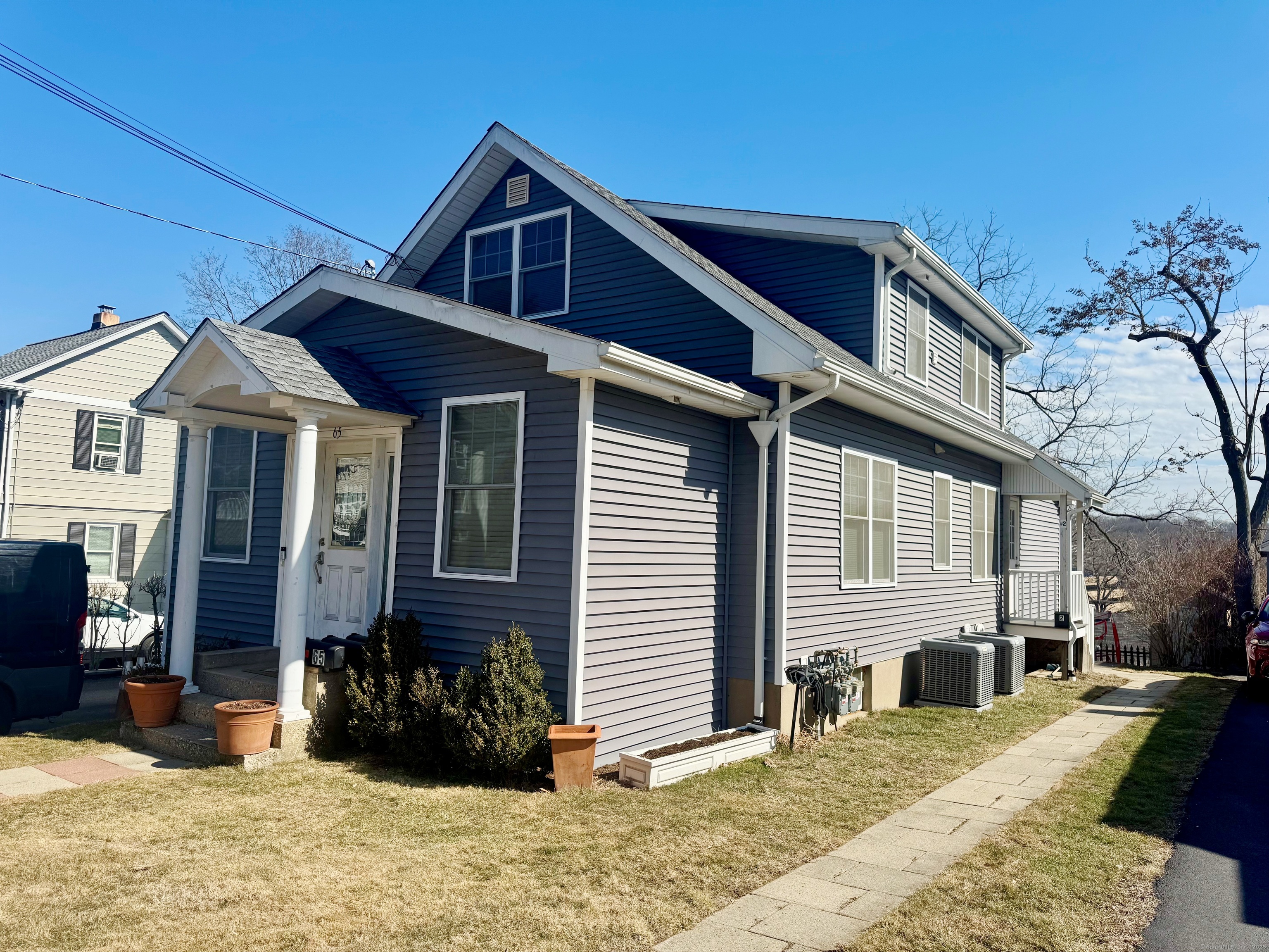 65 Knickerbocker Avenue