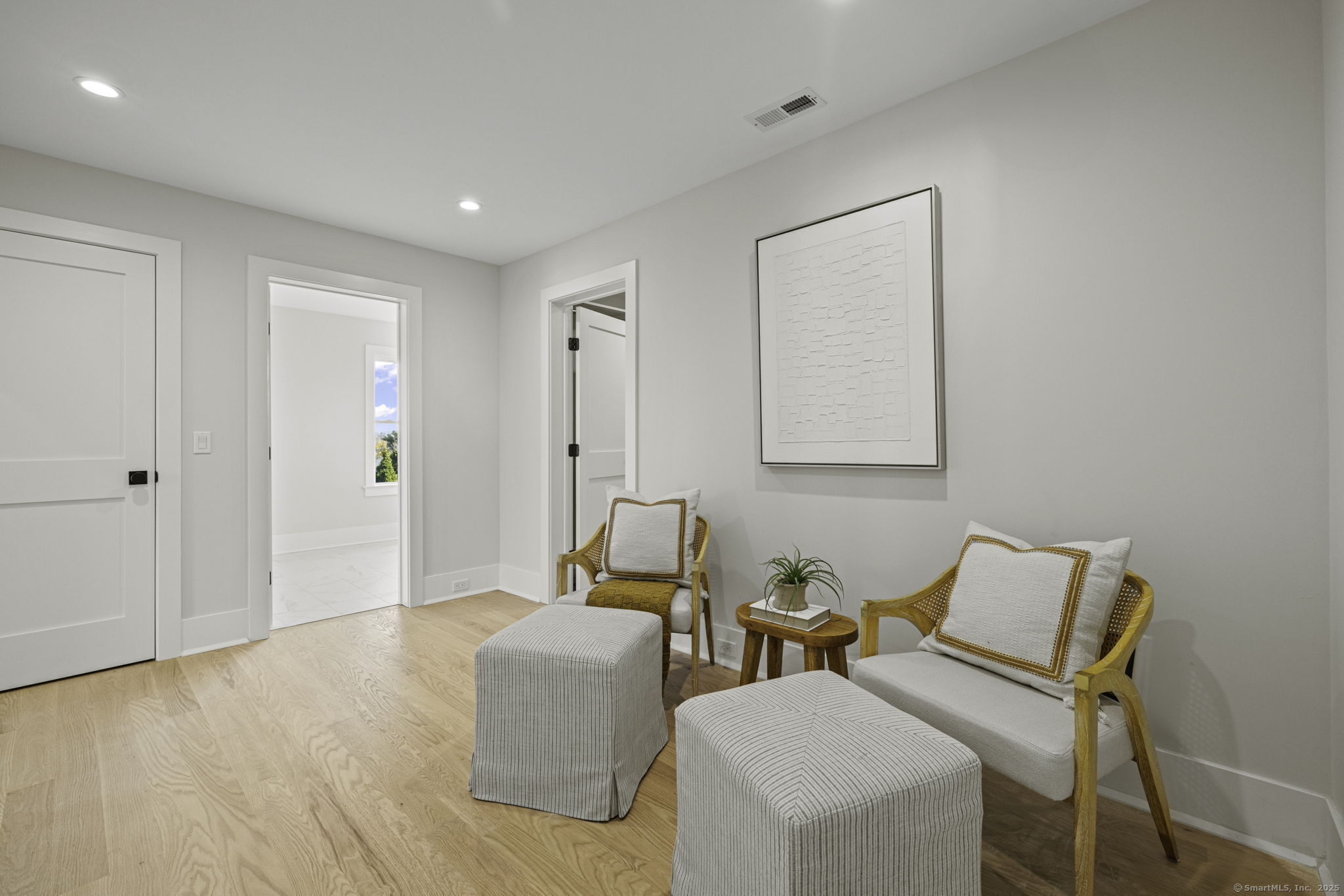 15 Sunrise Road