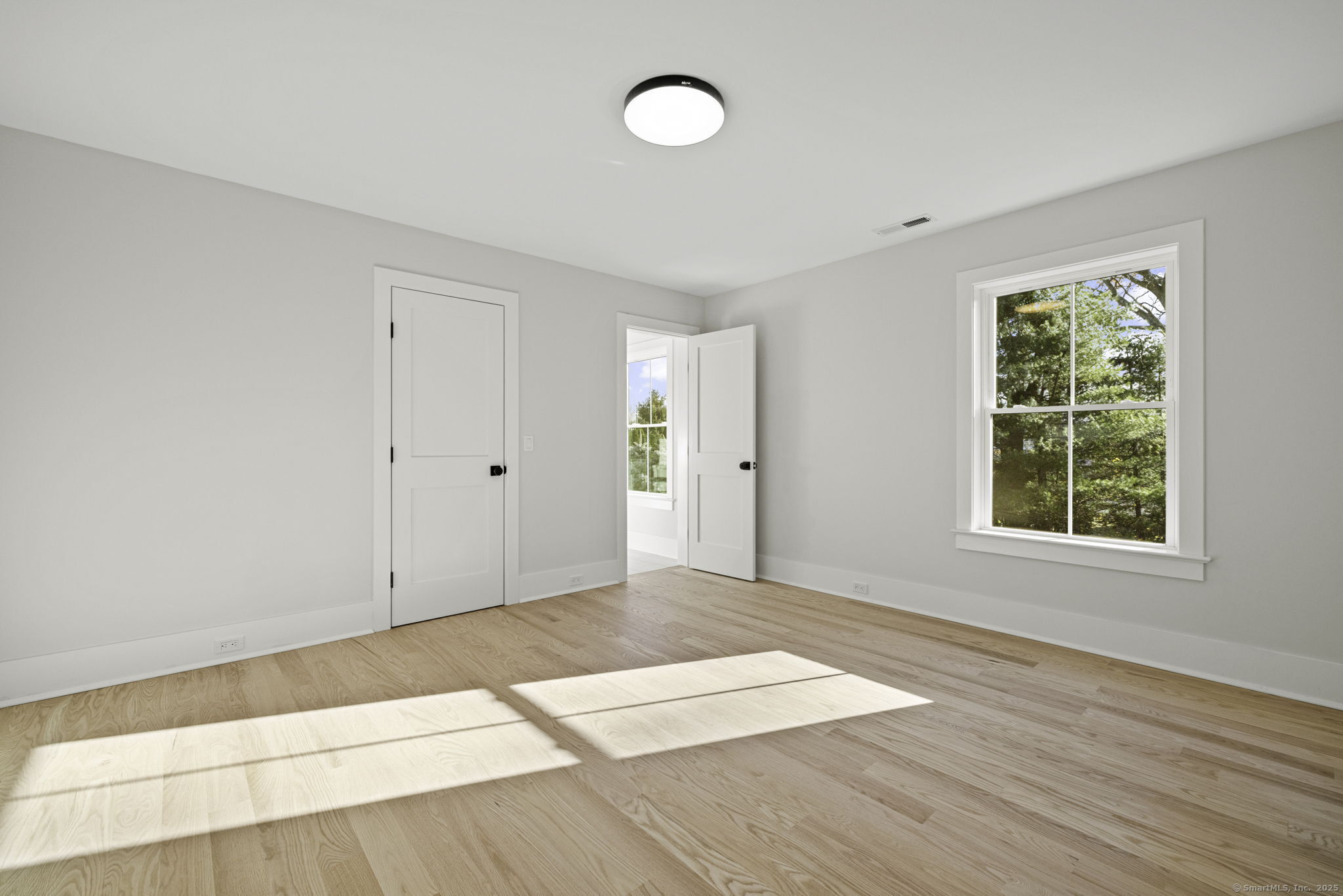 15 Sunrise Road