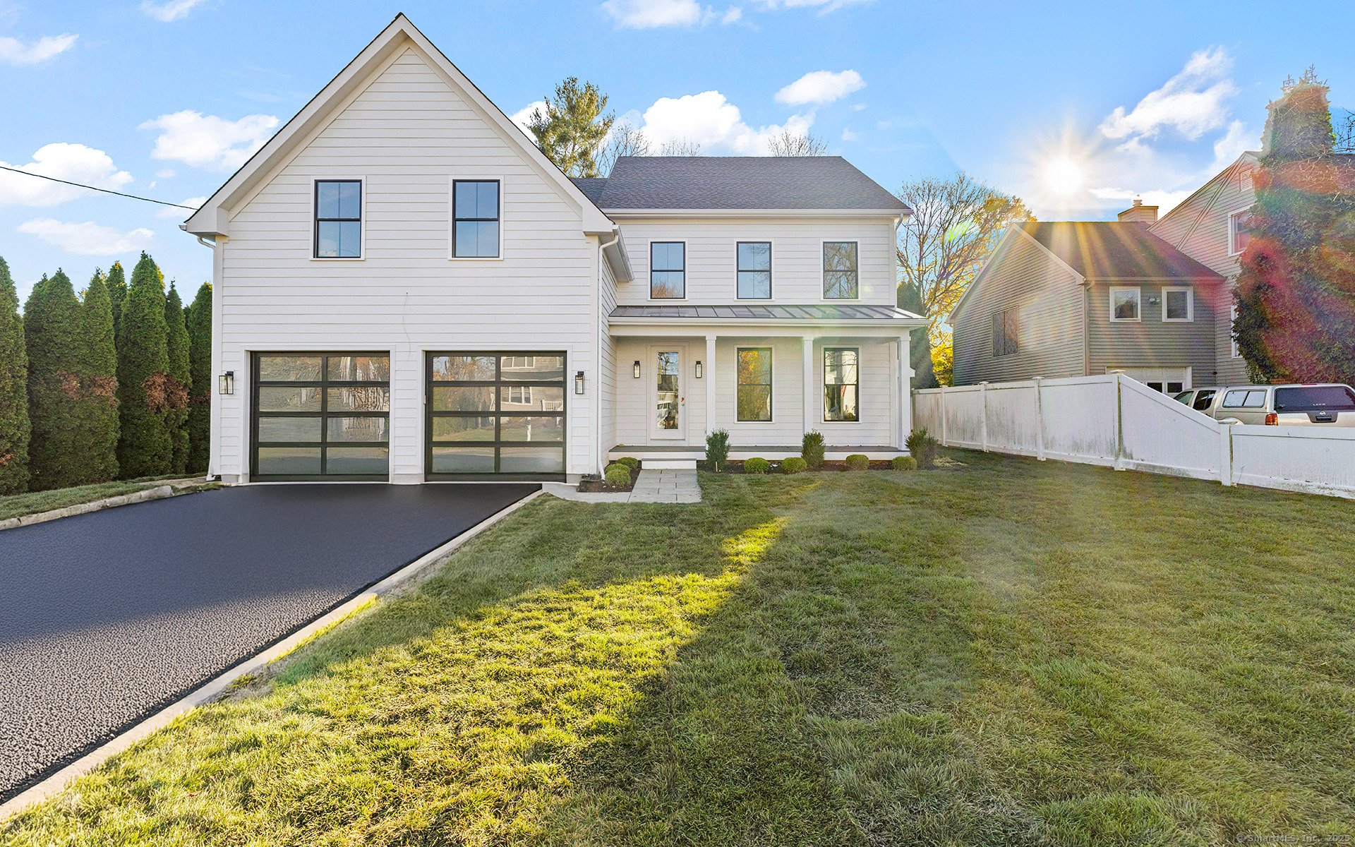 15 Sunrise Road