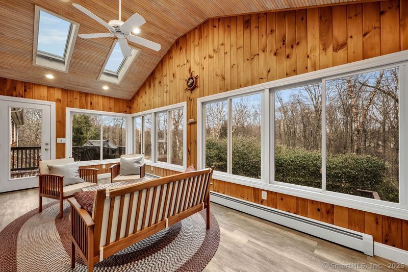 61 Hillside Lane