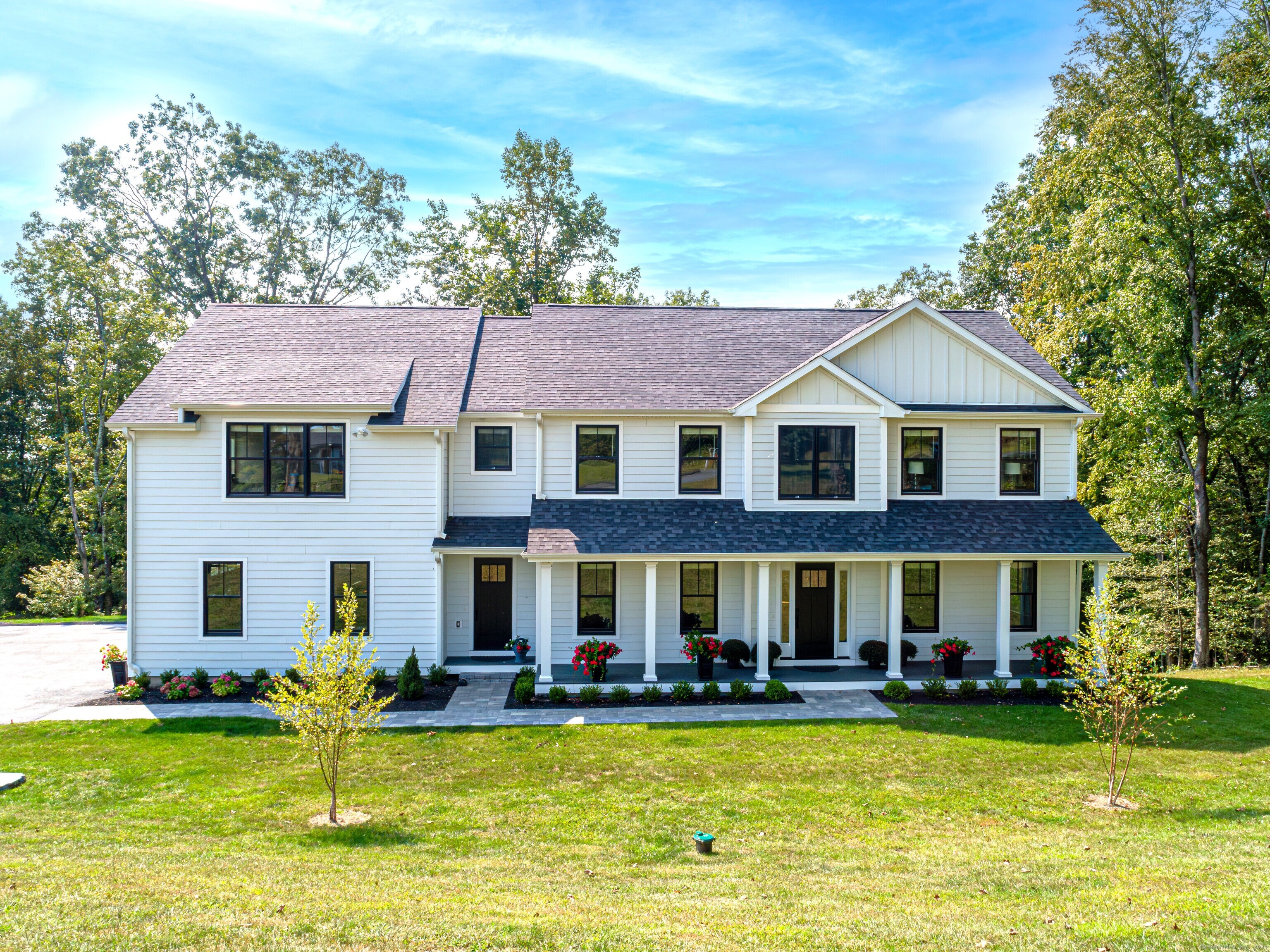 24 Hunting Ridge Road