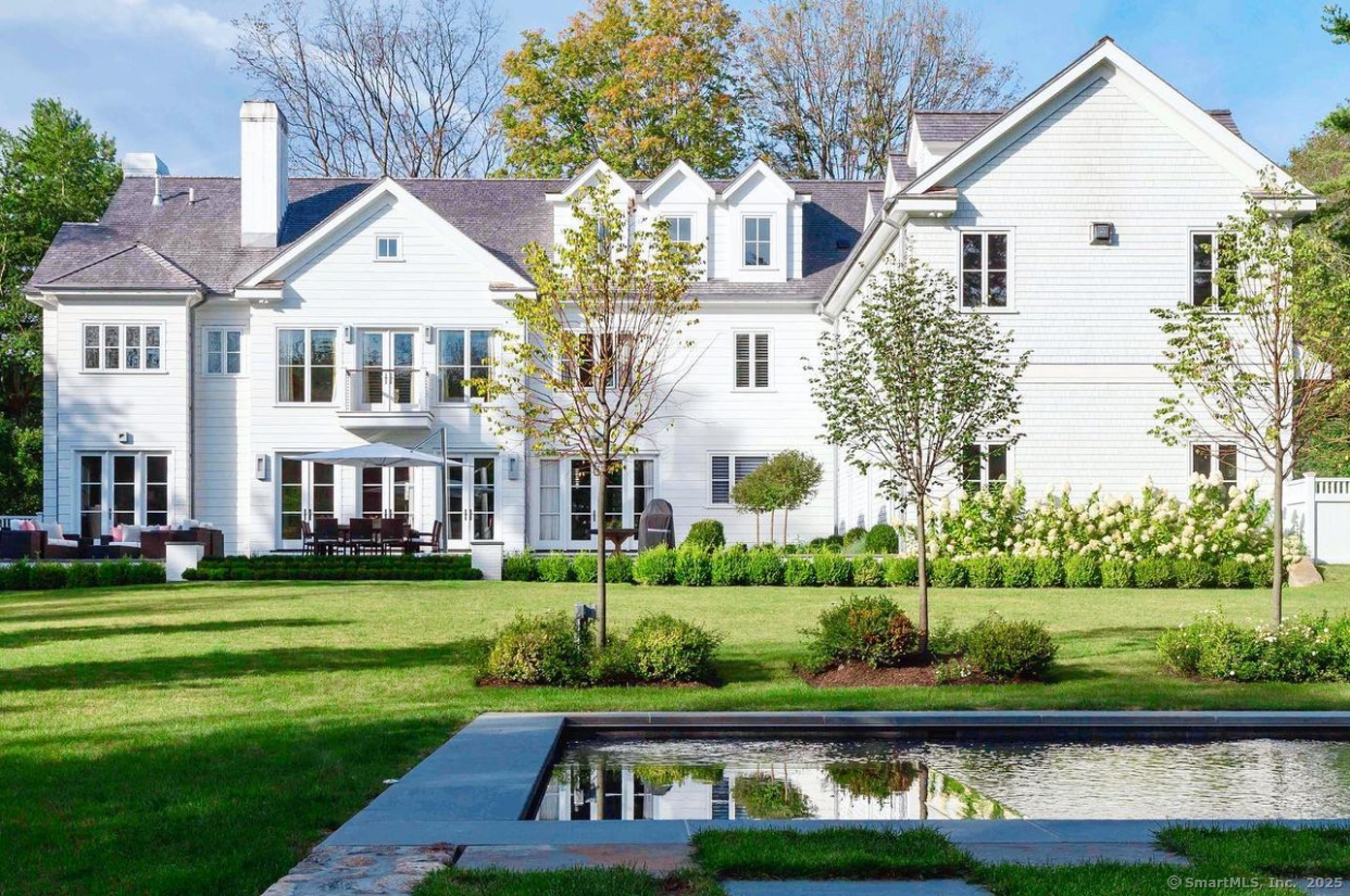 86 Maple Avenue South