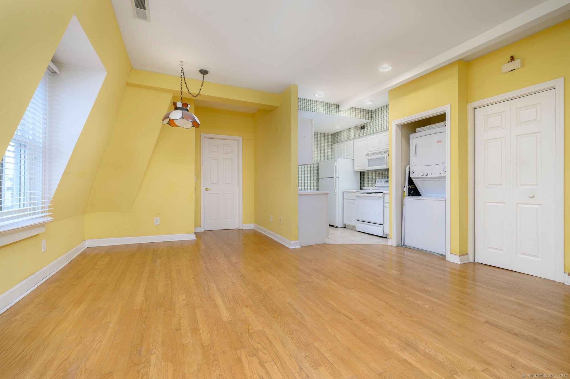 49 Glenbrook Road APT 301