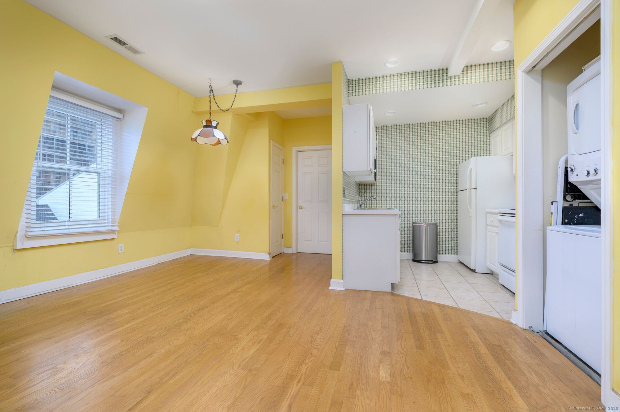 49 Glenbrook Road APT 301