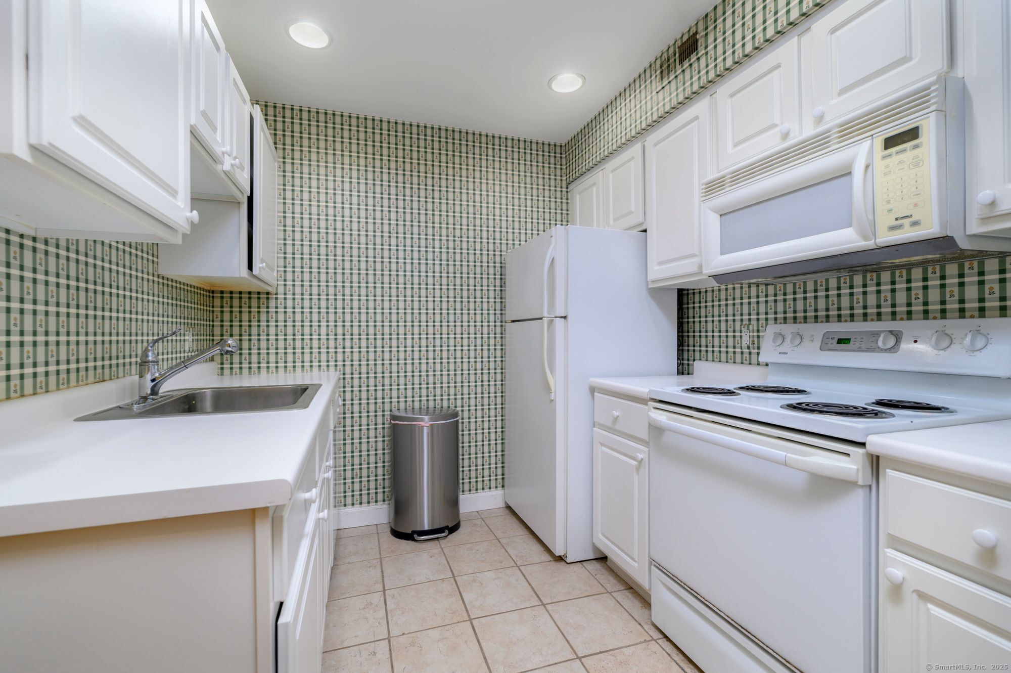 49 Glenbrook Road APT 301