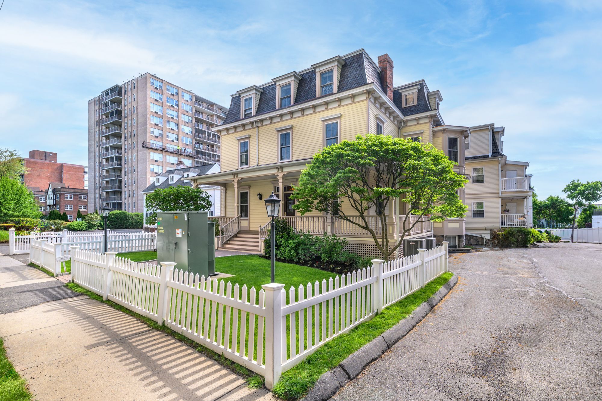 49 Glenbrook Road APT 301